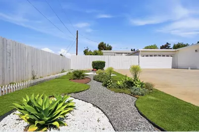 2152 Oak Hill Drive, Escondido, CA 92027 - Photo 3