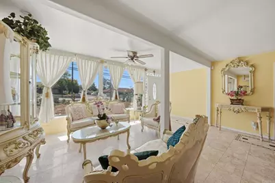 2152 Oak Hill Drive, Escondido, CA 92027 - Photo 5