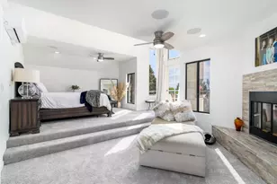 6105 Avenida Chamnez, La Jolla, CA 92037 - Photo 19