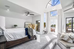 6105 Avenida Chamnez, La Jolla, CA 92037 - Photo 21