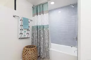 6105 Avenida Chamnez, La Jolla, CA 92037 - Photo 31