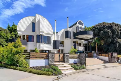 6105 Avenida Chamnez, La Jolla, CA 92037 - Photo 3