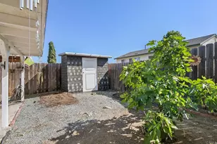 2017 Crofton St, Spring Valley, CA 91977 - Photo 25