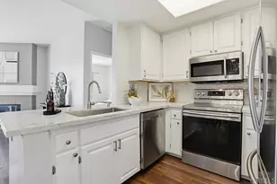 2050 Camino De La Reina, San Diego, CA 92108 - Photo 7