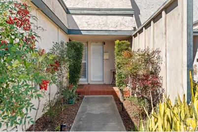 6960 Caminito Curva, San Diego, CA 92119 - Photo 3