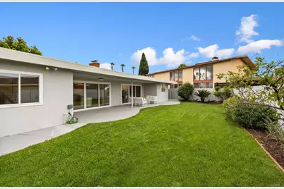 4252 Don Jose Dr, Los Angeles, CA 90008 - Photo 29