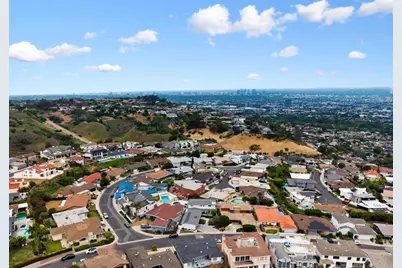 4252 Don Jose Dr, Los Angeles, CA 90008 - Photo 31