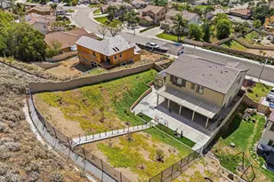 30012 Cabo del Oeste, Highland, CA 92346 - Photo 13
