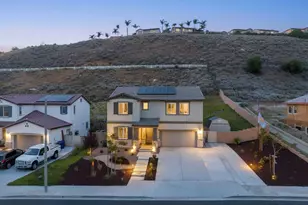 30012 Cabo del Oeste, Highland, CA 92346 - Photo 3