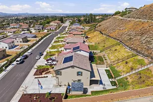30012 Cabo del Oeste, Highland, CA 92346 - Photo 13