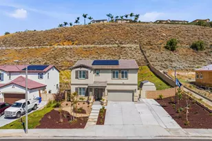 30012 Cabo del Oeste, Highland, CA 92346 - Photo 5