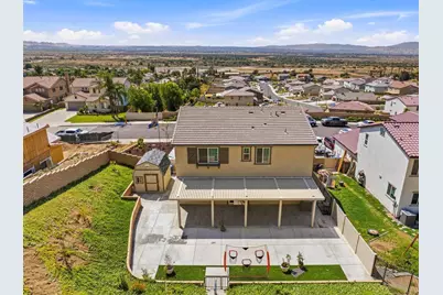 30012 Cabo Del Oeste, Highland, CA 92346 - Photo 15