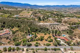 37985 Avenida Bravura, Temecula, CA 92592 - Photo 71
