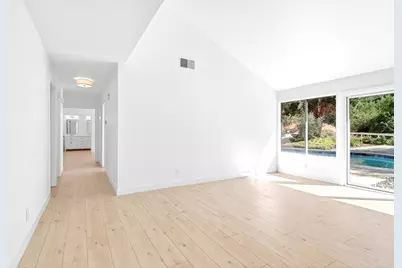 37985 Avenida Bravura, Temecula, CA 92592 - Photo 25