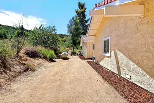 37985 Avenida Bravura, Temecula, CA 92592 - Photo 55