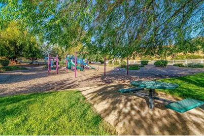 37985 Avenida Bravura, Temecula, CA 92592 - Photo 65