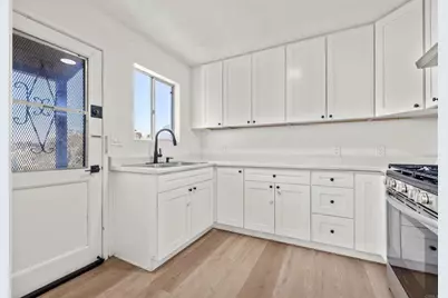 1330 Goshen Street, San Diego, CA 92110 - Photo 9