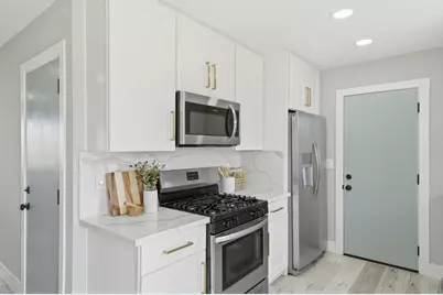 24 E Palomar Street, Chula Vista, CA 91911 - Photo 13