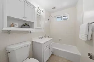 1772 Redondo St, San Diego, CA 92107 - Photo 15