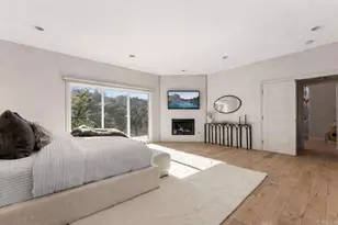 3866 Alta Mesa Dr, Studio City, CA 91604 - Photo 17