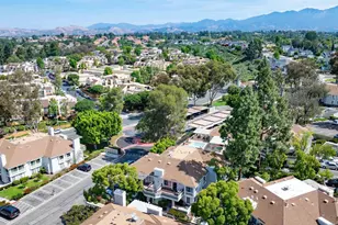 25685 Sycamore Pointe, Lake Forest, CA 92630 - Photo 23