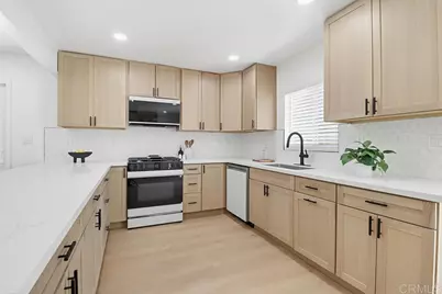 352 Pearlwood Street, Chula Vista, CA 91911 - Photo 7