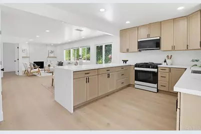 352 Pearlwood Street, Chula Vista, CA 91911 - Photo 9