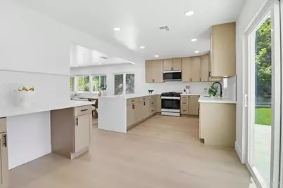 352 Pearlwood Street, Chula Vista, CA 91911 - Photo 11