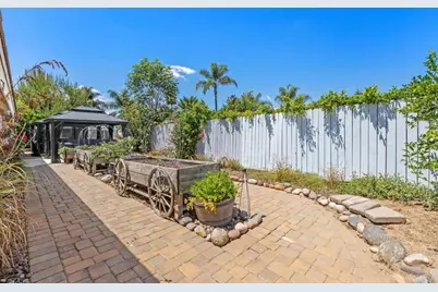 1650 Queenston Drive, Escondido, CA 92027 - Photo 27