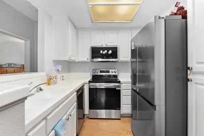 2050 Camino De La Reina #203, San Diego, CA 92108 - Photo 11