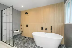 219 W Acacia Ave, El Segundo, CA 90245 - Photo 3