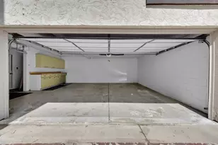 2402 Altisma Way, Carlsbad, CA 92009 - Photo 43