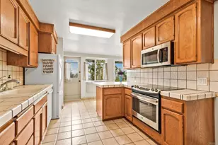 2552 Deerpark Dr, San Diego, CA 92110 - Photo 11