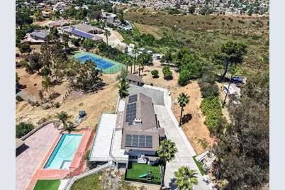 1710 Lotus Lane, El Cajon, CA 92021 - Photo 5
