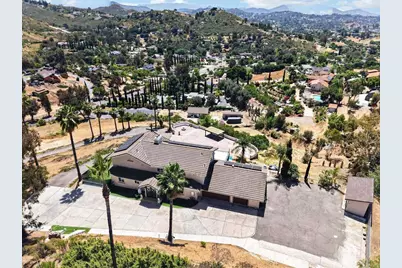 1710 Lotus Lane, El Cajon, CA 92021 - Photo 3