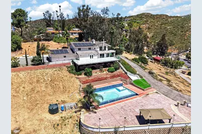 1710 Lotus Lane, El Cajon, CA 92021 - Photo 9