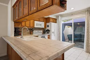 447 Ridgeway Ct, Spring Valley, CA 91977 - Photo 7