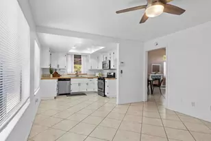 39701 Kilkare Cir, Murrieta, CA 92562 - Photo 9