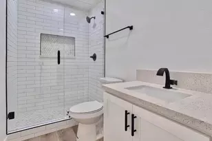 927 Wilbur Ave, San Diego, CA 92109 - Photo 19