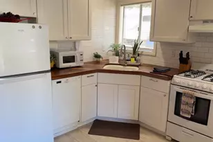 220 Mountain View Bl, Big Bear City, CA 92314 - Photo 5