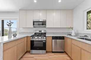 6403 Goodwin St, San Diego, CA 92111 - Photo 15