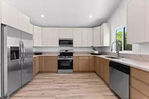 6423 Goodwin St, San Diego, CA 92111 - Photo 15