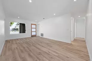 6419 Goodwin St, San Diego, CA 92111 - Photo 9