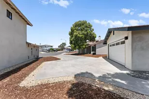 6413 Goodwin St, San Diego, CA 92111 - Photo 37