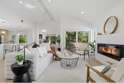 4708 Galicia Way, Oceanside, CA 92056 - Photo 9