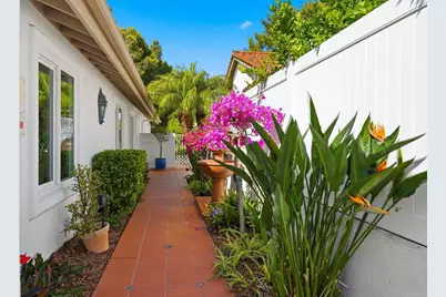 4708 Galicia Way, Oceanside, CA 92056 - Photo 3