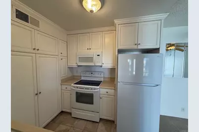 5708 Baltimore Drive #402, La Mesa, CA 91942 - Photo 3