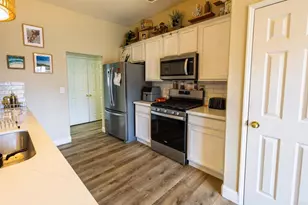 1462 Chimney Way, Lemoore, CA 93245 - Photo 19