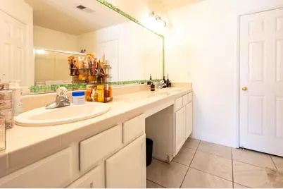 1462 Chimney Way, Lemoore, CA 93245 - Photo 31