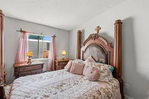 260 E Bradley Ave, El Cajon, CA 92021 - Photo 17